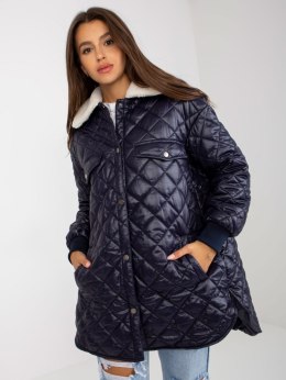 Granatowa pikowana kurtka z futerkiem